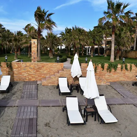 Augusto Boutique & 5*