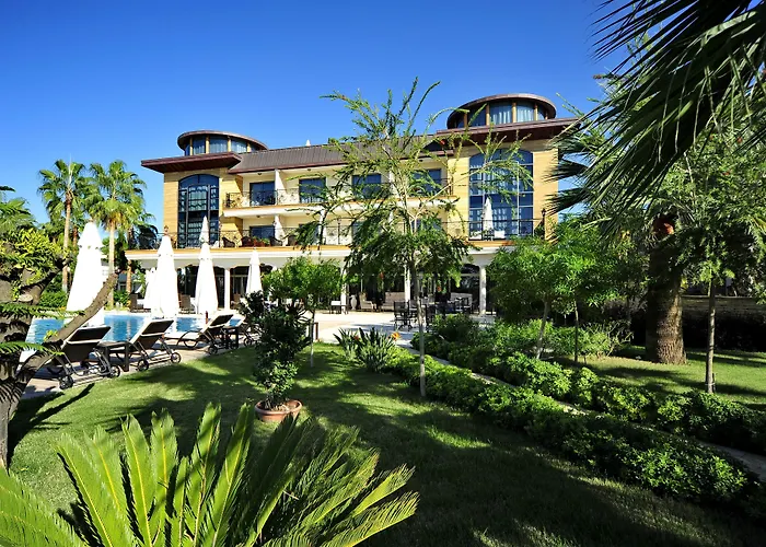 Augusto Boutique & 5*