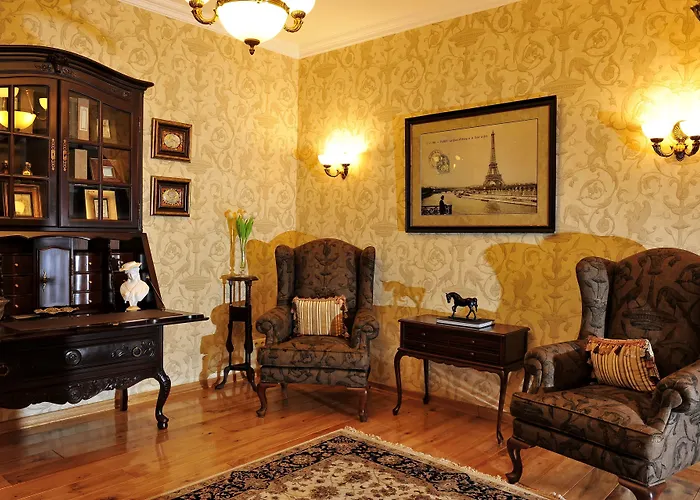 Augusto Boutique & 5*