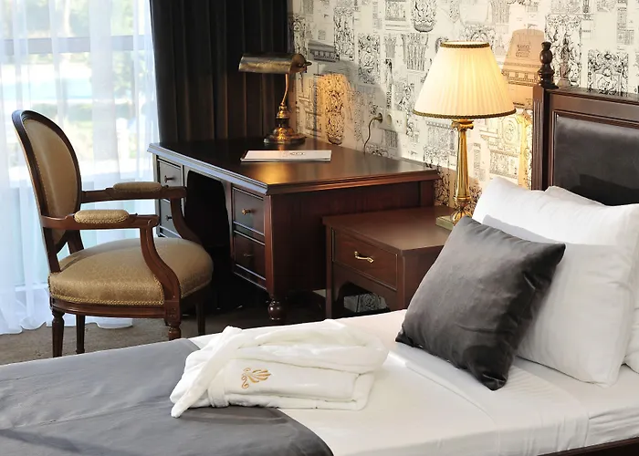 מלון Augusto Boutique & 5*